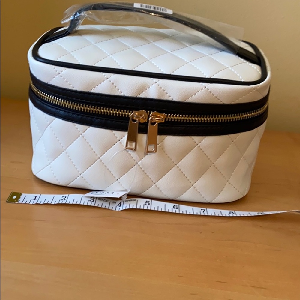 NWT Ulta train case soft sided